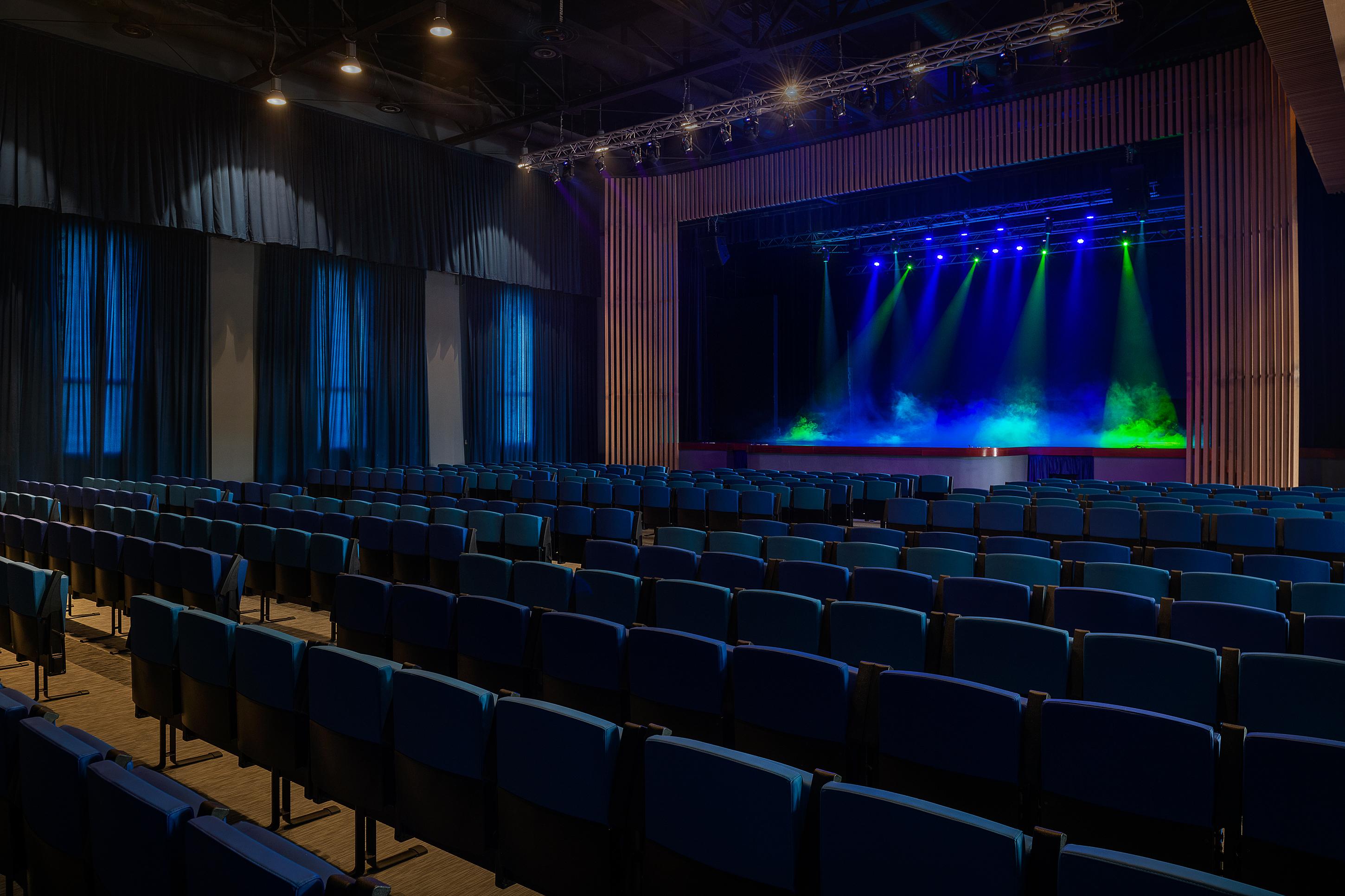Catalonia Grand Costa Mujeres All Suites & Spa Cancun Exterior photo The stage at the Grand Theatre