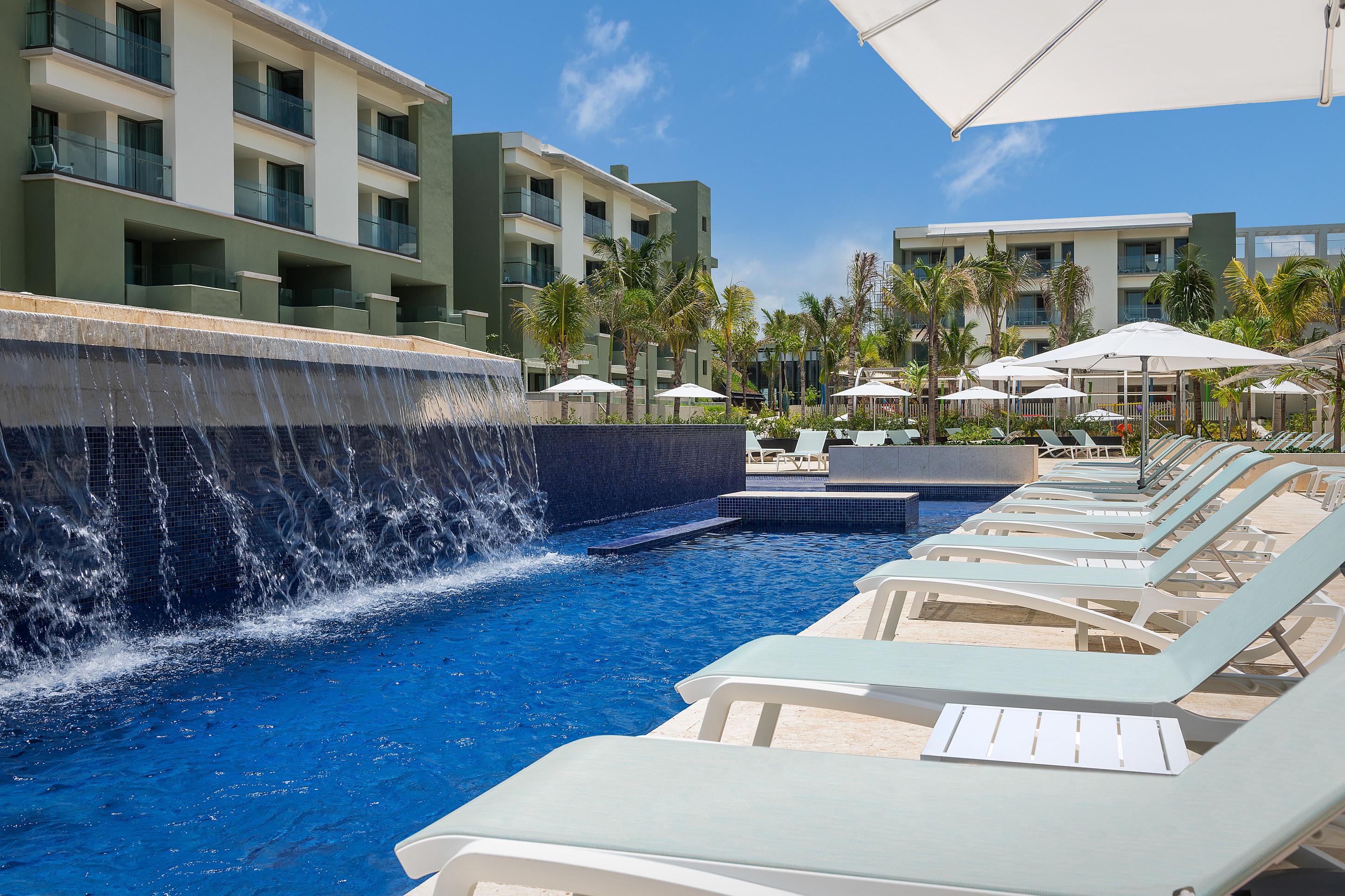 Catalonia Grand Costa Mujeres All Suites & Spa Cancun Exterior photo