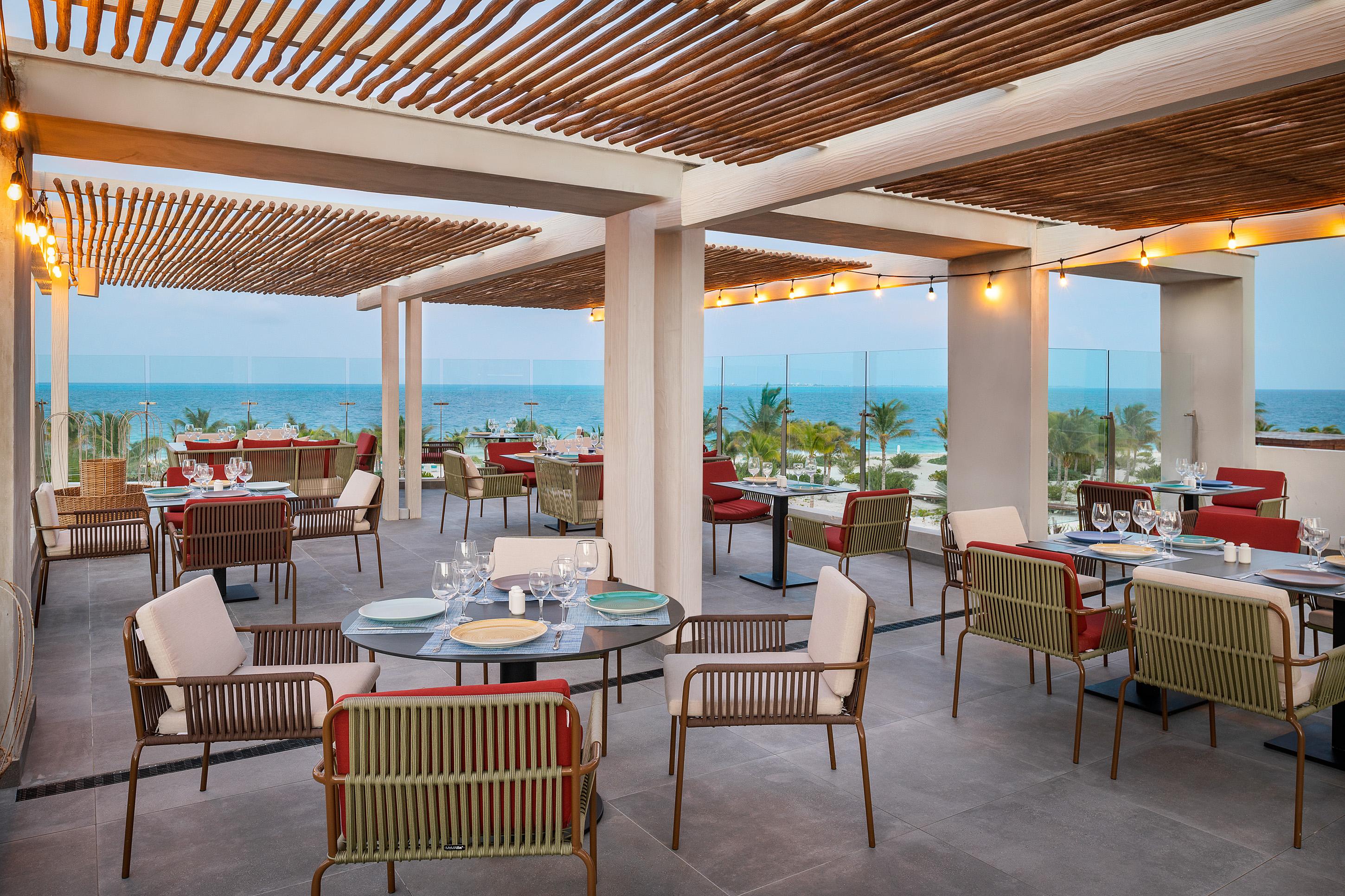 Catalonia Grand Costa Mujeres All Suites & Spa Cancun Exterior photo The Beach Club