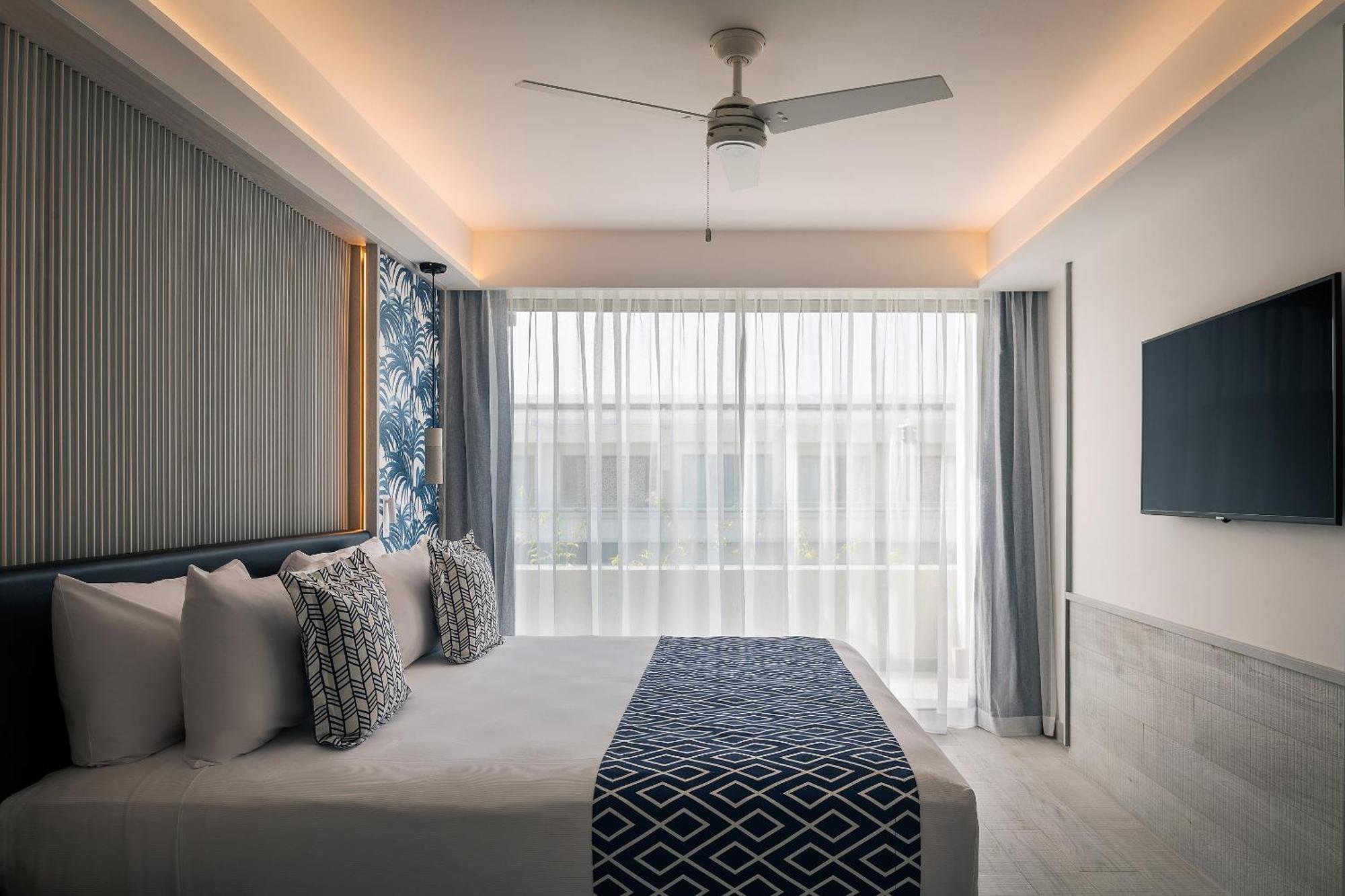 Catalonia Grand Costa Mujeres All Suites & Spa Cancun Room photo Deluxe Room